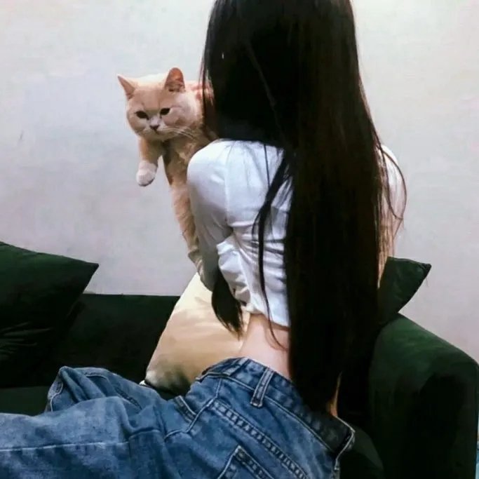 然后,她找到了我